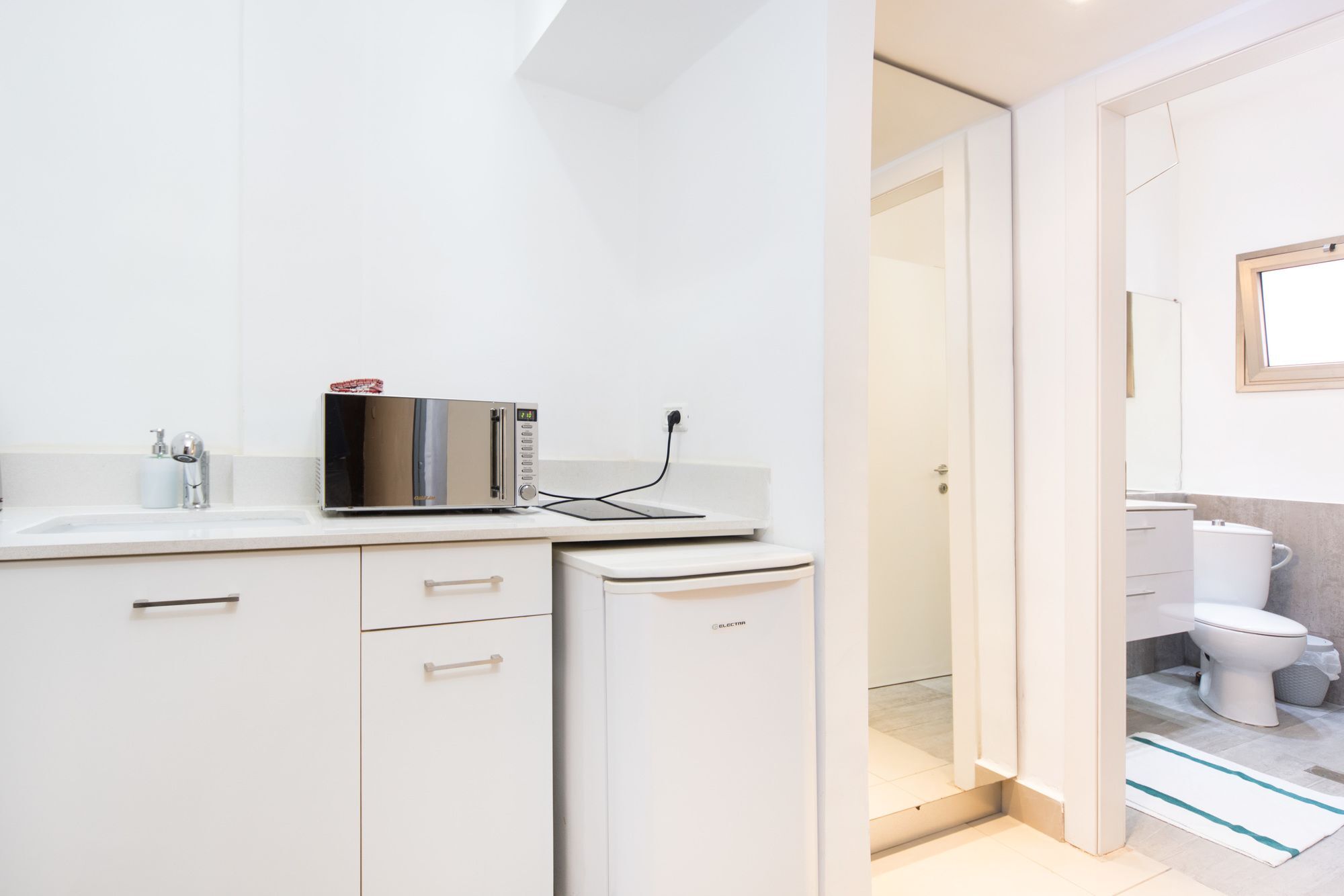 Tlvsublet Hayarkon Apartment เทลอาวีฟ ภายนอก รูปภาพ